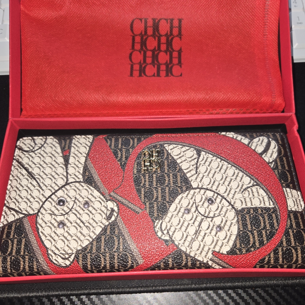 Designer CH Inspired Wallet - Picture 2 of 4
